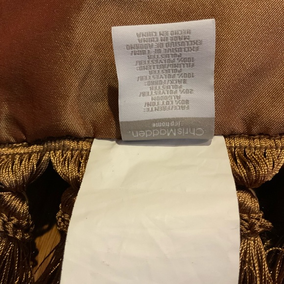 Chris Madden Pillow 26 x 26 Faux Satin and Velvet Tassel Square Nice Quality - Picture 8 of 8